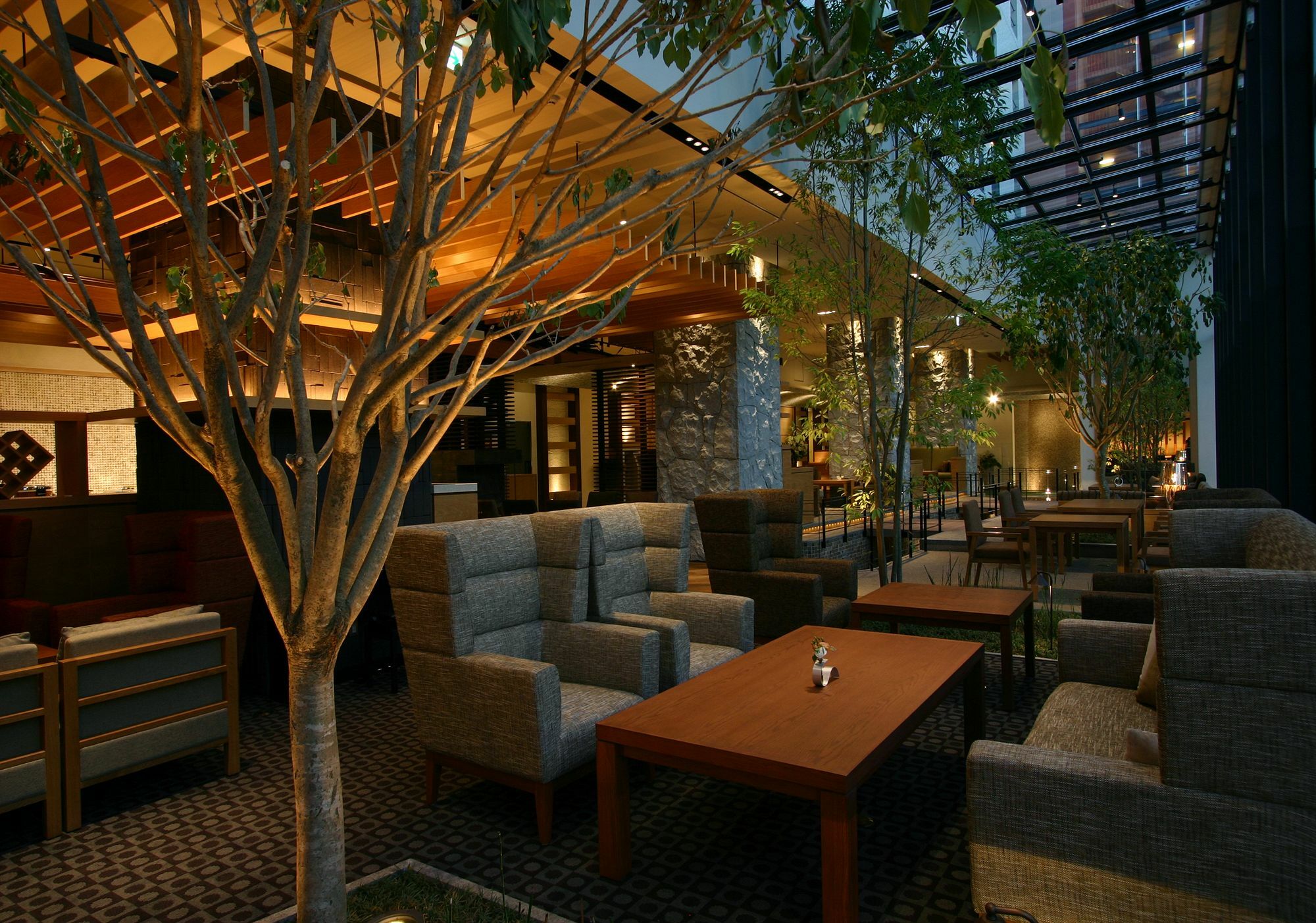 Hotel Coco Grand Такасаки Екстериор снимка